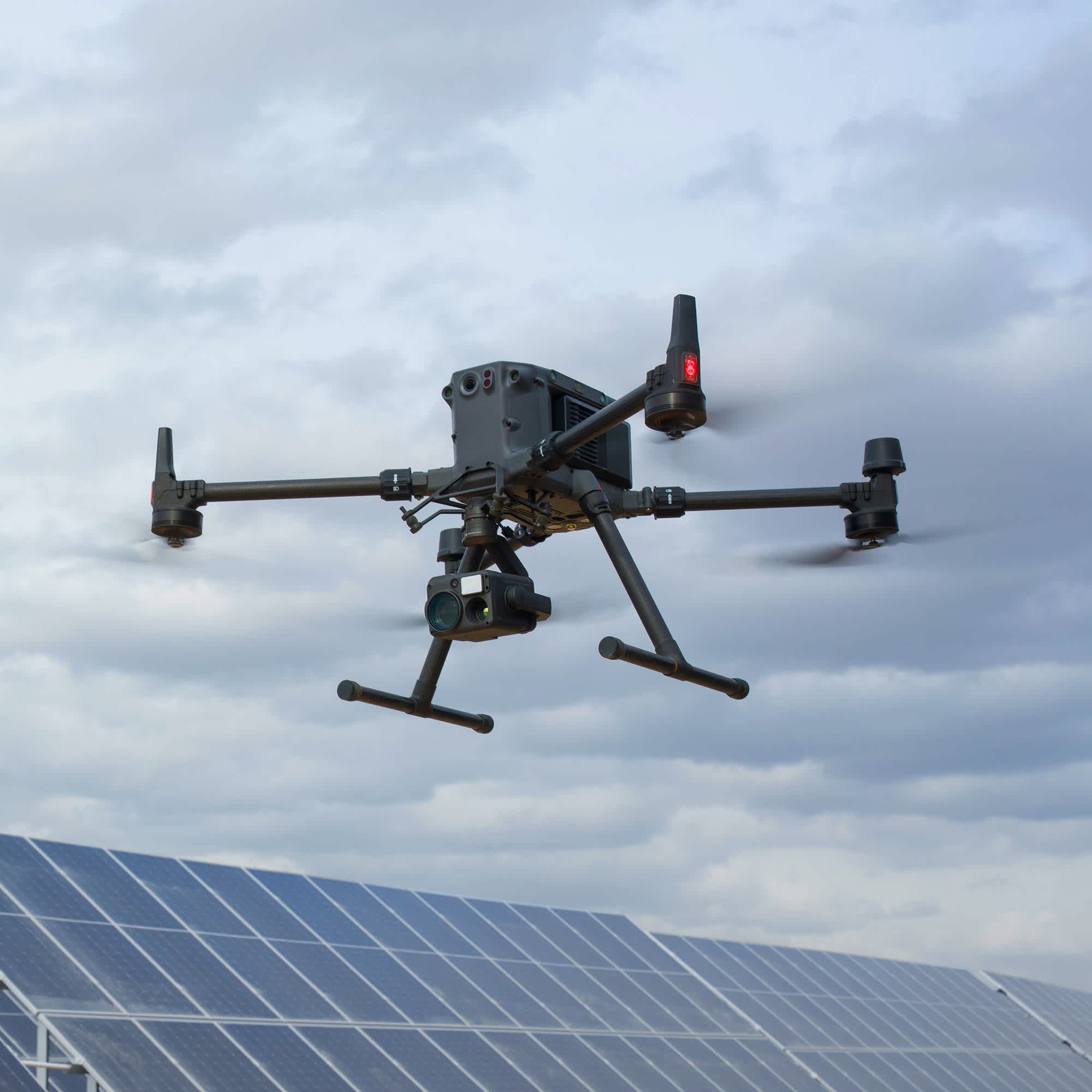 DJI Matrice 350 RTK image 4